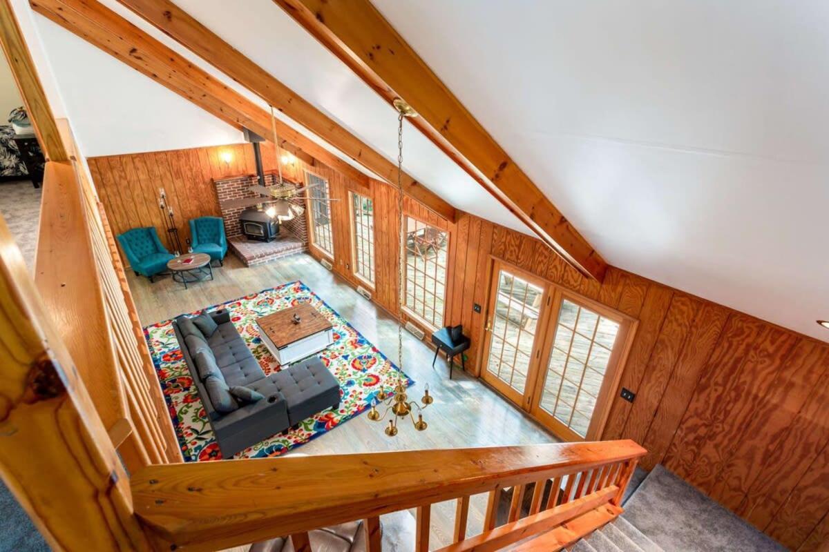 Huge Cabin W Hot Tub, Deck, Grill, Fire Pit, Wifi Berkeley Springs Exterior photo